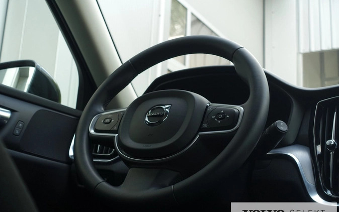 Volvo V60 cena 159900 przebieg: 84000, rok produkcji 2022 z Rumia małe 529